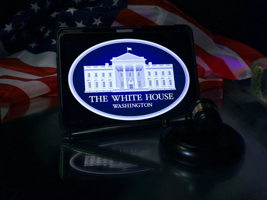 White House rescinds software security compliance mandates